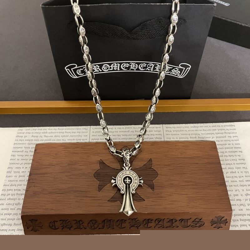 Ch**me He**ts necklaces